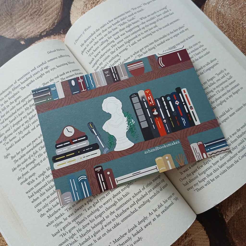 Light/Dark Academia Bookshelf A6 Art Print